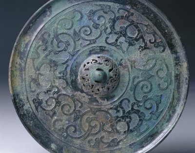 图片[1]-Bronze mirror with dragon pattern-China Archive